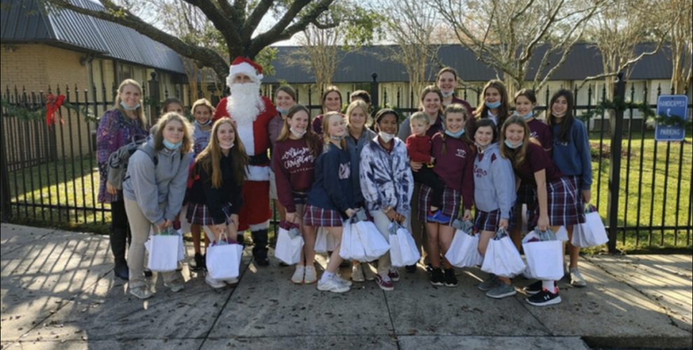 WCCA Lady Rams Softball team delivers Christmas gift bags to Centreville Nursing Home.